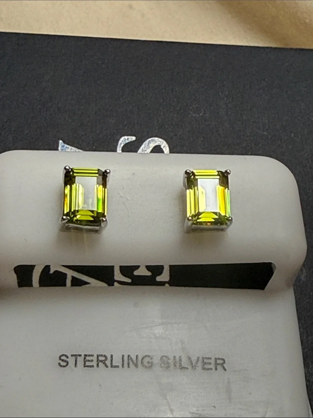 925 Sterling Silver Peridot-Green Emerald Cut Stud Earrings NEW